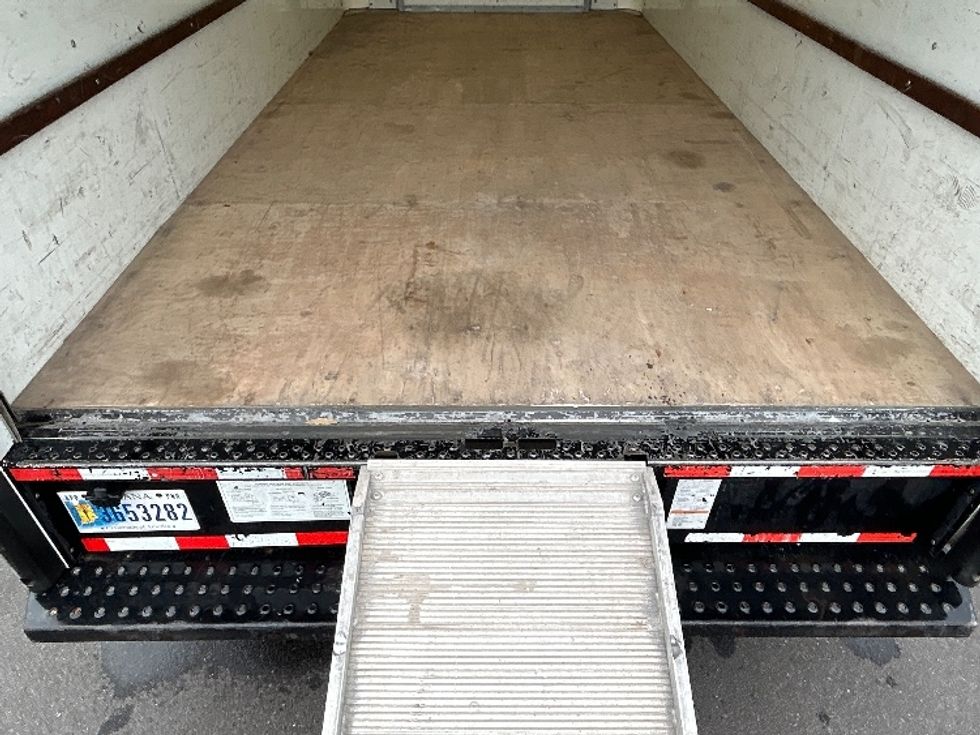 Light Duty Box Truck-Light and Medium Duty Trucks-Ford-2022-E350-Ocala-FL-94,846\n\t\tmiles-$ 32,750 - Image 10