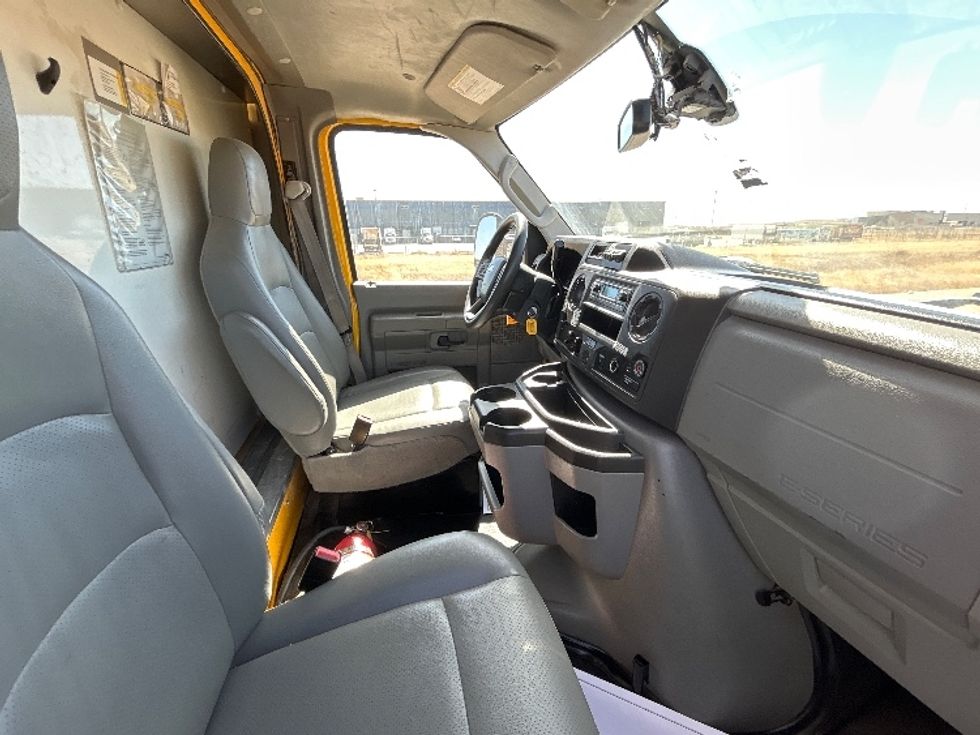 Light Duty Box Truck-Light and Medium Duty Trucks-Ford-2022-E350-Odessa-TX-114,512\n\t\tmiles-$ 24,750 - Image 20