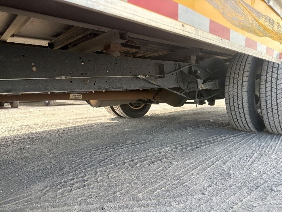 Light Duty Box Truck-Light and Medium Duty Trucks-Ford-2022-E350-Ogden-UT-100,653\n\t\tmiles-$ 28,750 - Image 5