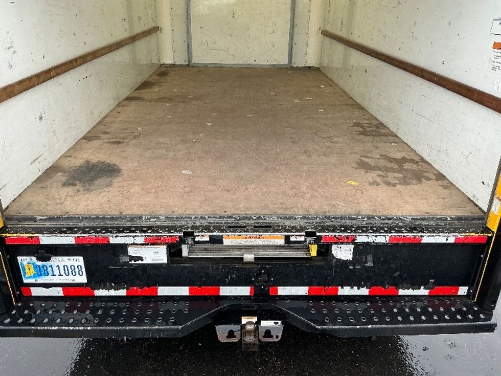 Light Duty Box Truck-Light and Medium Duty Trucks-Ford-2022-E350-Ogden-UT-93,410\n\t\tmiles-$ 30,250 - Image 10