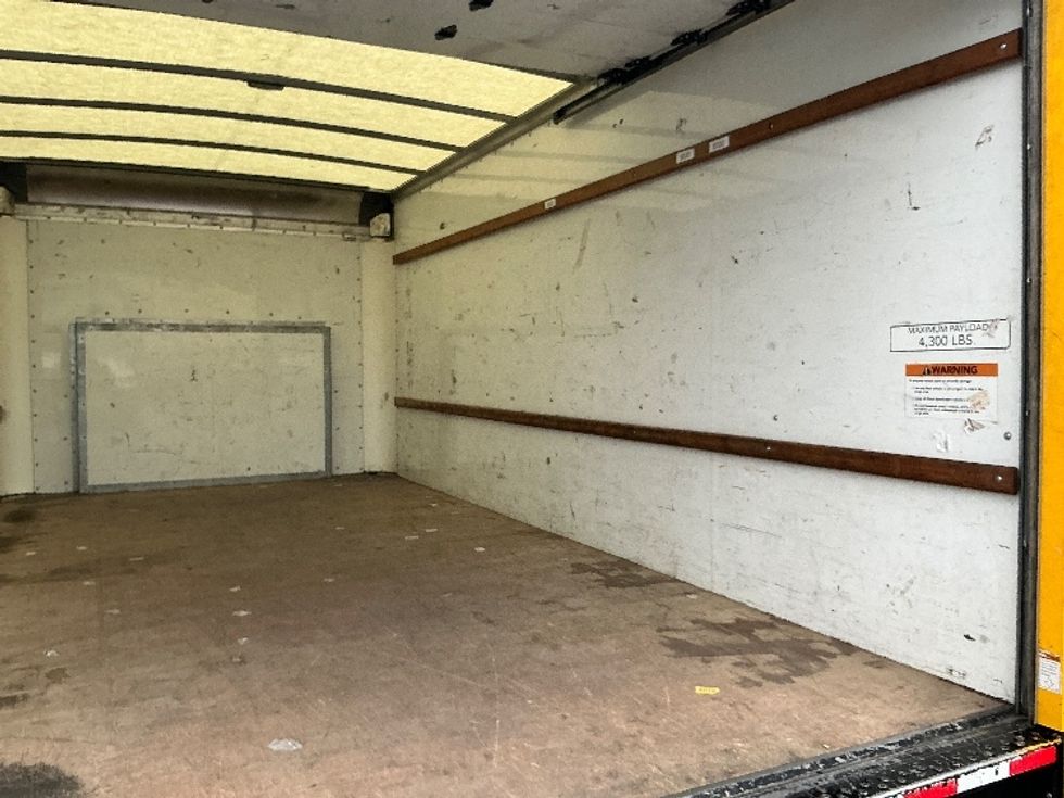 Light Duty Box Truck-Light and Medium Duty Trucks-Ford-2022-E350-Ogden-UT-93,410\n\t\tmiles-$ 30,250 - Image 12