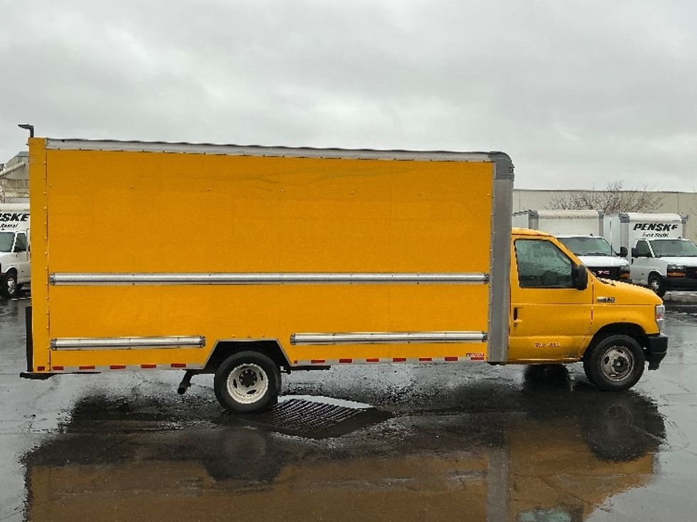 Light Duty Box Truck-Light and Medium Duty Trucks-Ford-2022-E350-Ogden-UT-93,410\n\t\tmiles-$ 30,250 - Image 15
