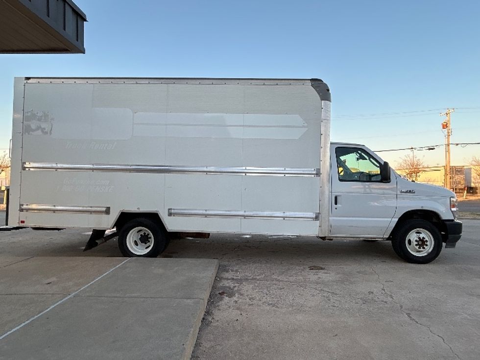 Light Duty Box Truck-Light and Medium Duty Trucks-Ford-2022-E350-Oklahoma City-OK-100,476\n\t\tmiles-$ 30,750 - Image 15