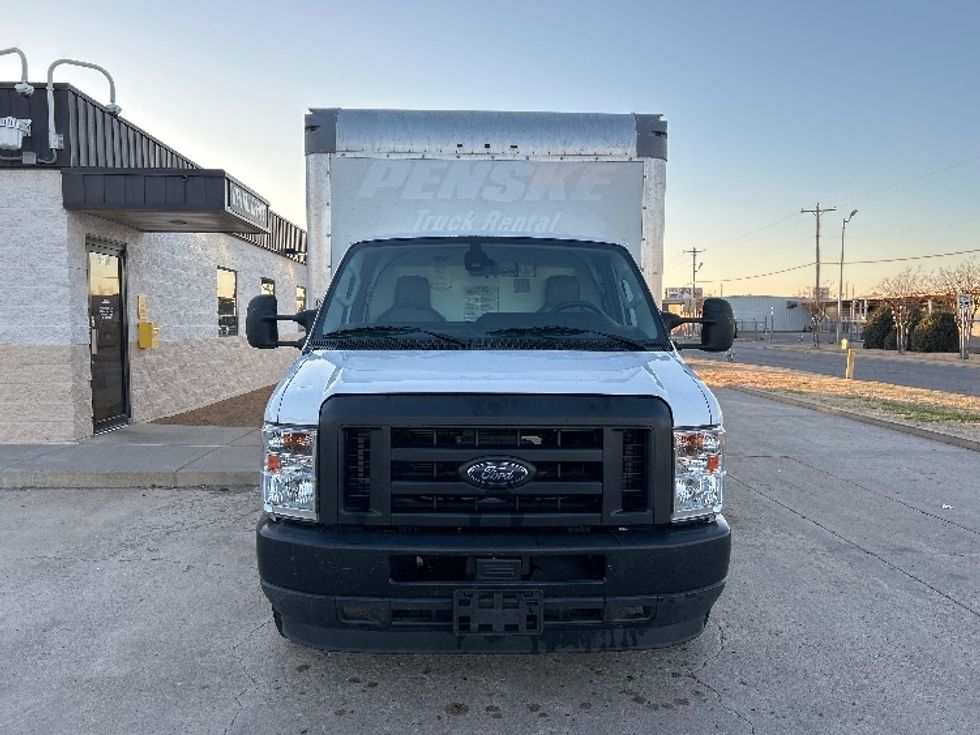 Light Duty Box Truck-Light and Medium Duty Trucks-Ford-2022-E350-Oklahoma City-OK-100,476\n\t\tmiles-$ 30,750 - Image 2