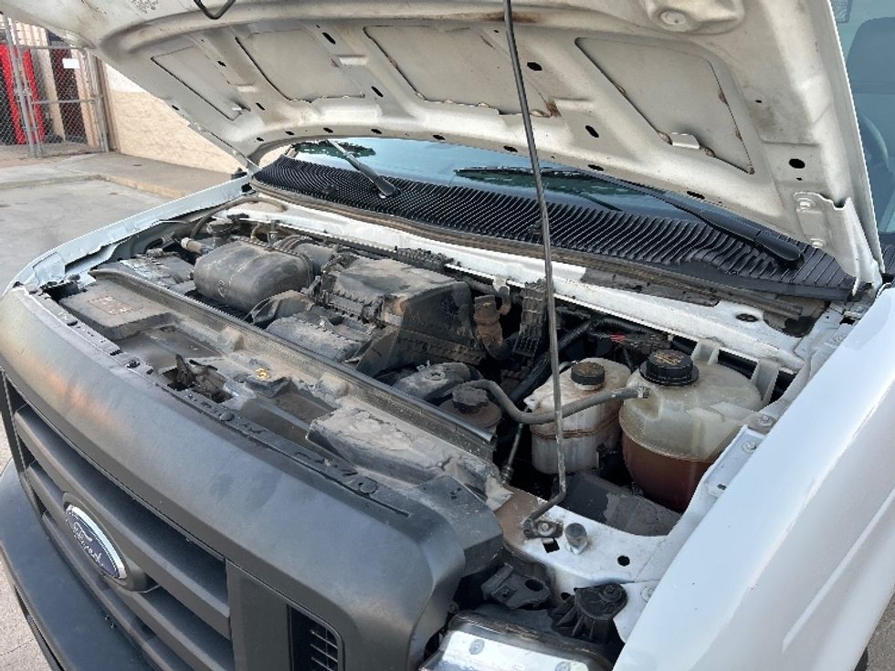 Light Duty Box Truck-Light and Medium Duty Trucks-Ford-2022-E350-Oklahoma City-OK-100,476\n\t\tmiles-$ 30,750 - Image 24