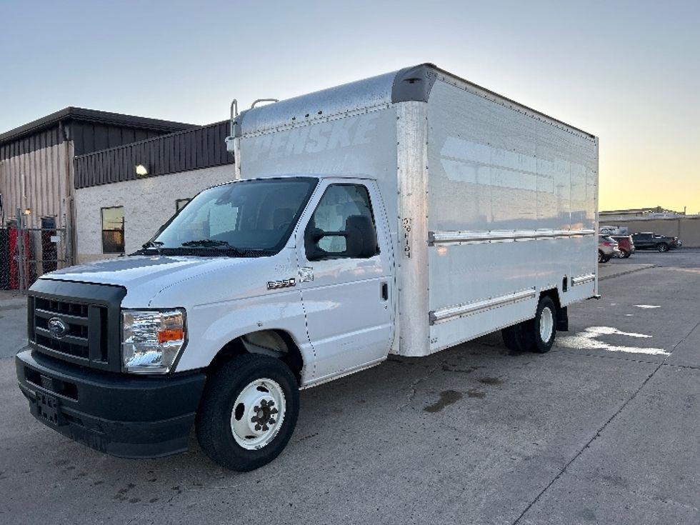 Light Duty Box Truck-Light and Medium Duty Trucks-Ford-2022-E350-Oklahoma City-OK-100,476\n\t\tmiles-$ 30,750 - Image 3