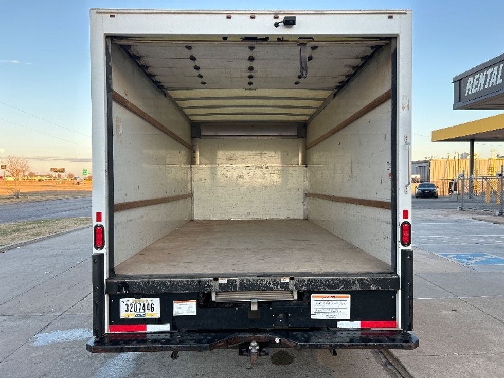 Light Duty Box Truck-Light and Medium Duty Trucks-Ford-2022-E350-Oklahoma City-OK-100,476\n\t\tmiles-$ 30,750 - Image 6