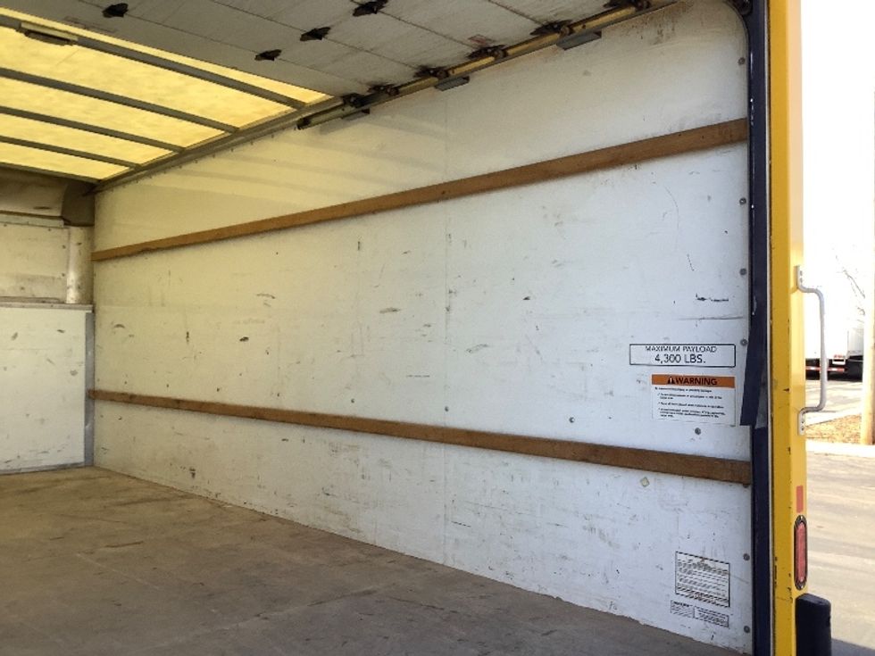 Light Duty Box Truck-Light and Medium Duty Trucks-Ford-2022-E350-Oklahoma City-OK-107,709\n\t\tmiles-$ 27,500 - Image 11