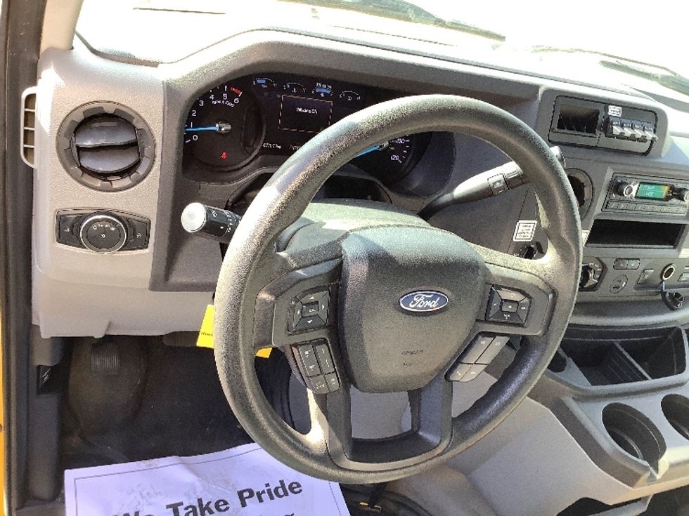 Light Duty Box Truck-Light and Medium Duty Trucks-Ford-2022-E350-Oklahoma City-OK-107,709\n\t\tmiles-$ 27,500 - Image 16