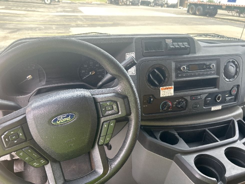 Light Duty Box Truck-Light and Medium Duty Trucks-Ford-2022-E350-Oklahoma City-OK-112,779\n\t\tmiles-$ 9,500 - Image 16