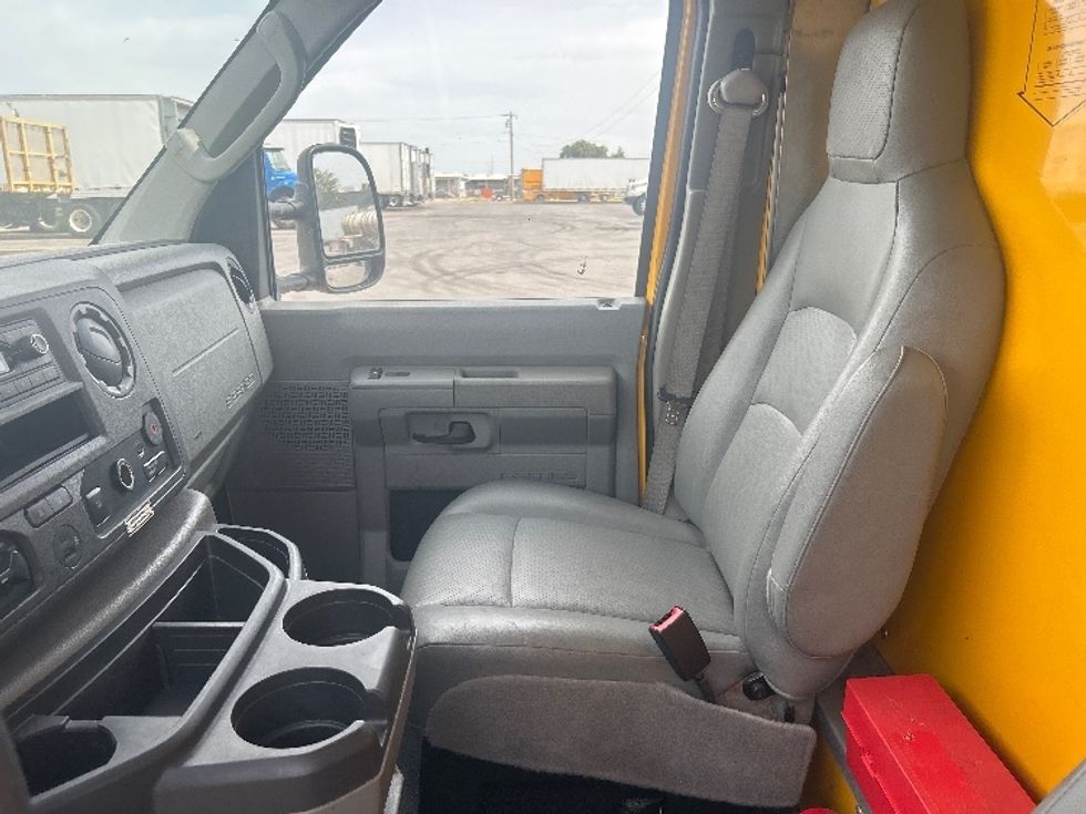 Light Duty Box Truck-Light and Medium Duty Trucks-Ford-2022-E350-Oklahoma City-OK-112,779\n\t\tmiles-$ 9,500 - Image 17