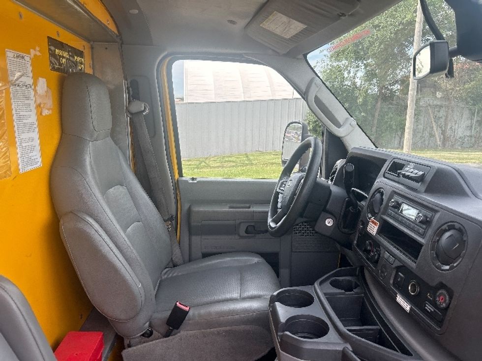 Light Duty Box Truck-Light and Medium Duty Trucks-Ford-2022-E350-Oklahoma City-OK-112,779\n\t\tmiles-$ 9,500 - Image 20
