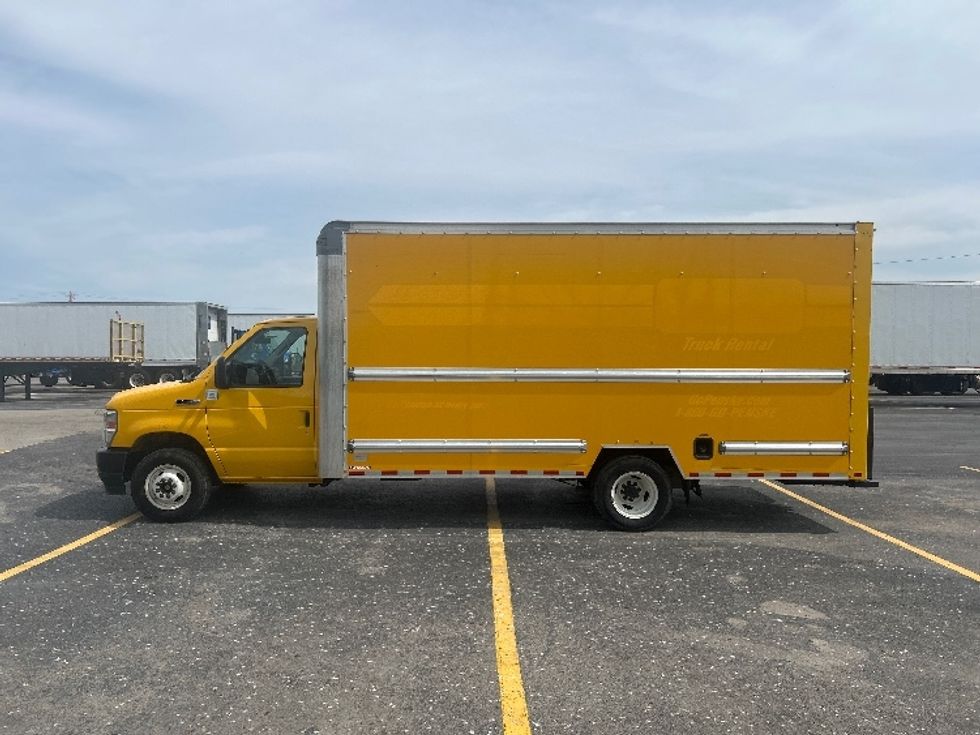 Light Duty Box Truck-Light and Medium Duty Trucks-Ford-2022-E350-Oklahoma City-OK-112,779\n\t\tmiles-$ 9,500 - Image 4