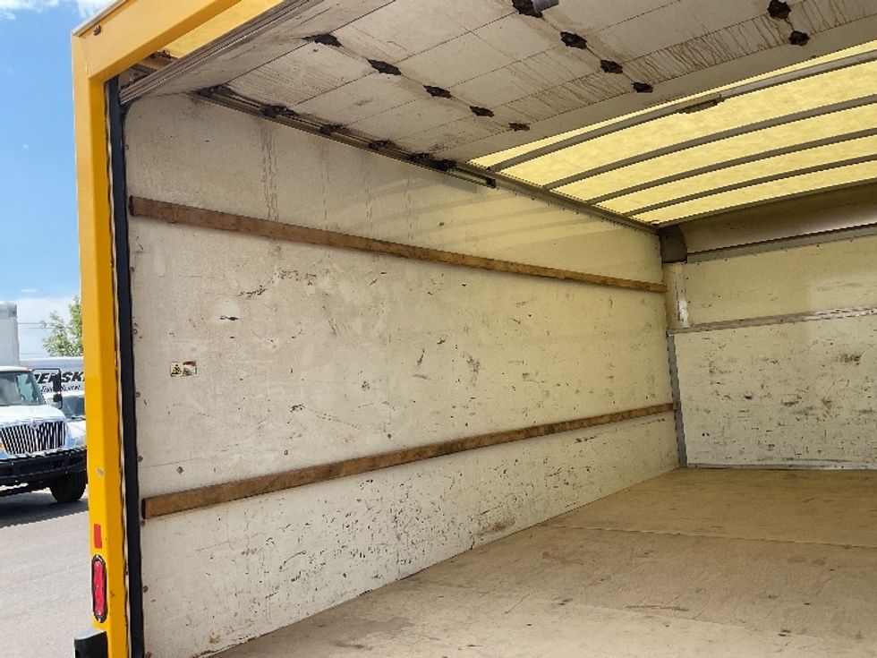 Light Duty Box Truck-Light and Medium Duty Trucks-Ford-2022-E350-Oklahoma City-OK-121,345\n\t\tmiles-$ 25,500 - Image 10