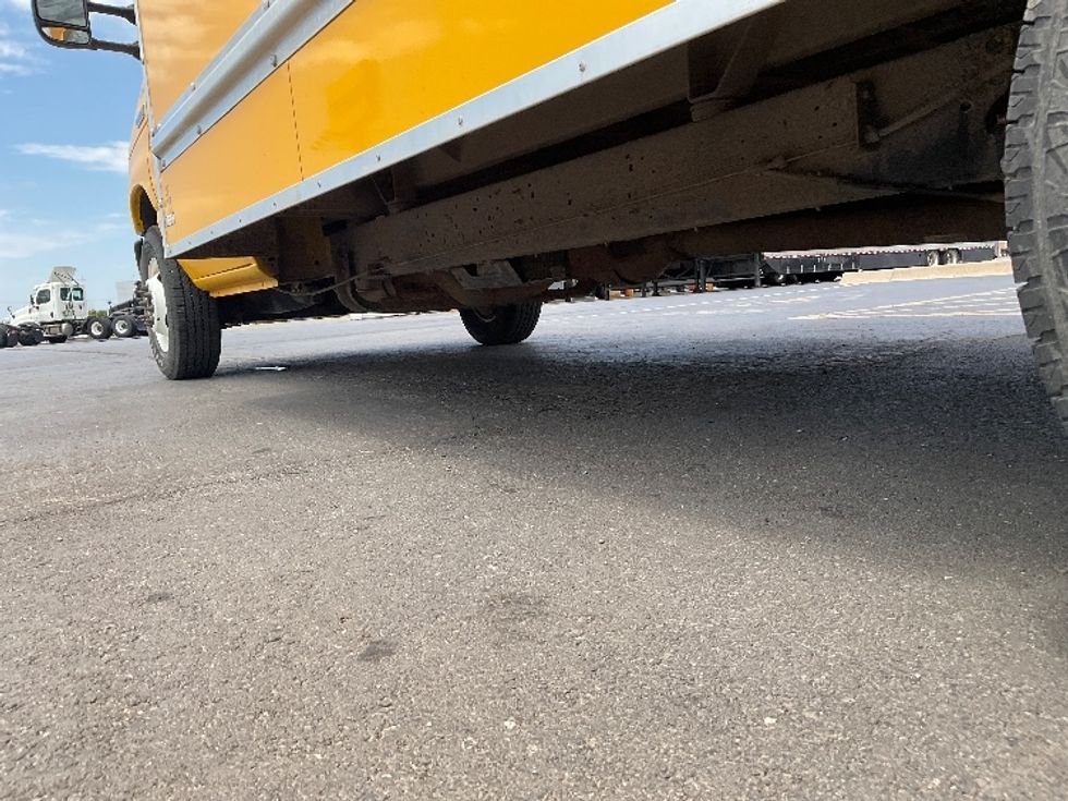 Light Duty Box Truck-Light and Medium Duty Trucks-Ford-2022-E350-Oklahoma City-OK-121,345\n\t\tmiles-$ 25,500 - Image 5