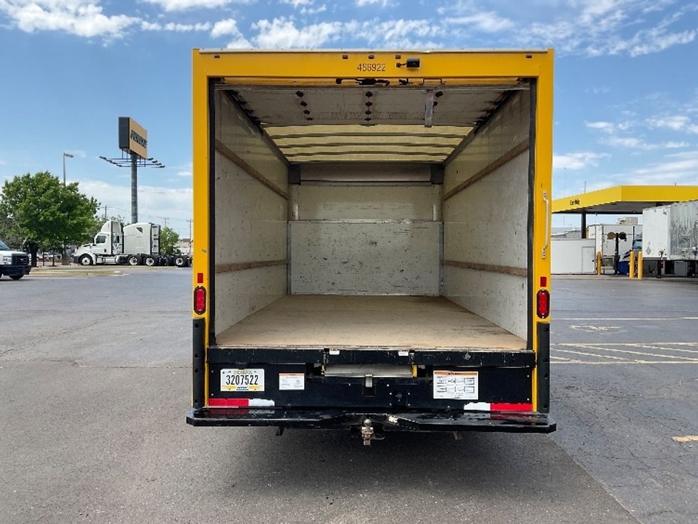 Light Duty Box Truck-Light and Medium Duty Trucks-Ford-2022-E350-Oklahoma City-OK-121,345\n\t\tmiles-$ 25,500 - Image 8