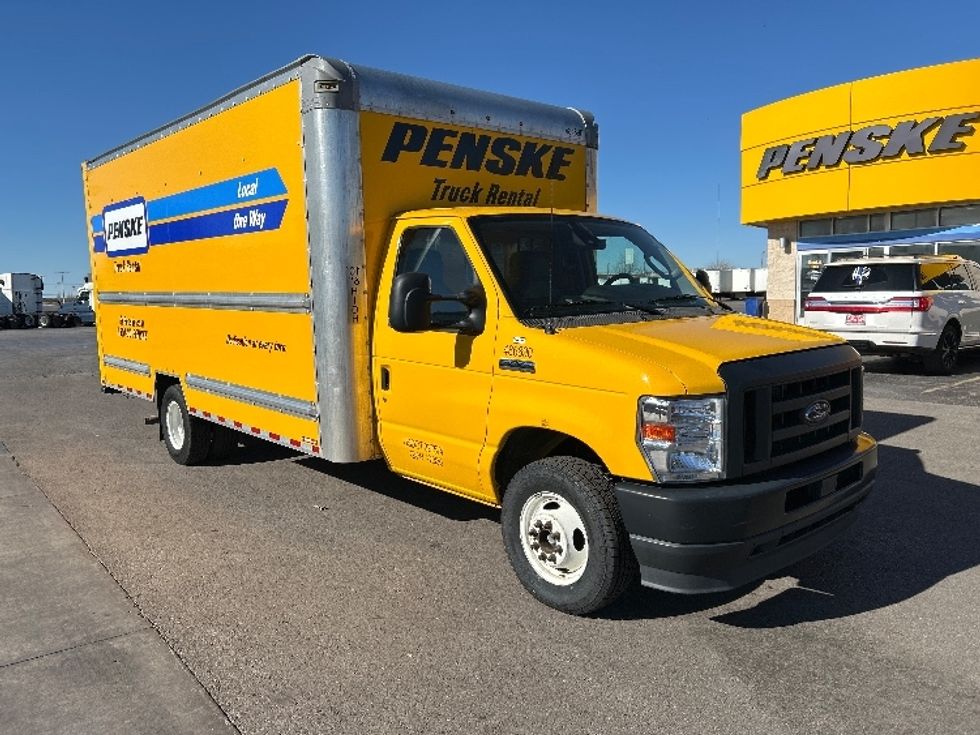 Light Duty Box Truck-Light and Medium Duty Trucks-Ford-2022-E350-Oklahoma City-OK-121,909\n\t\tmiles-$ 24,250 - Image 1