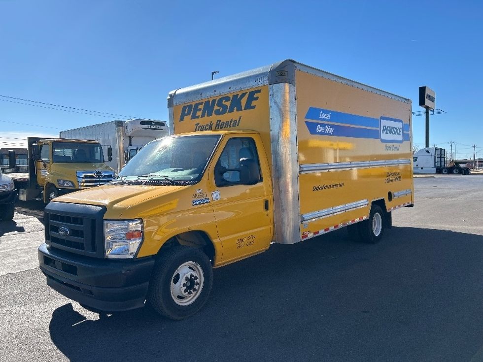 Light Duty Box Truck-Light and Medium Duty Trucks-Ford-2022-E350-Oklahoma City-OK-121,909\n\t\tmiles-$ 24,250 - Image 3