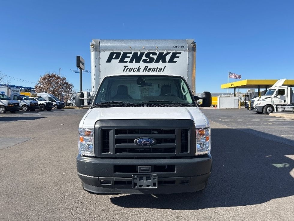 Light Duty Box Truck-Light and Medium Duty Trucks-Ford-2022-E350-Oklahoma City-OK-126,656\n\t\tmiles-$ 26,500 - Image 2