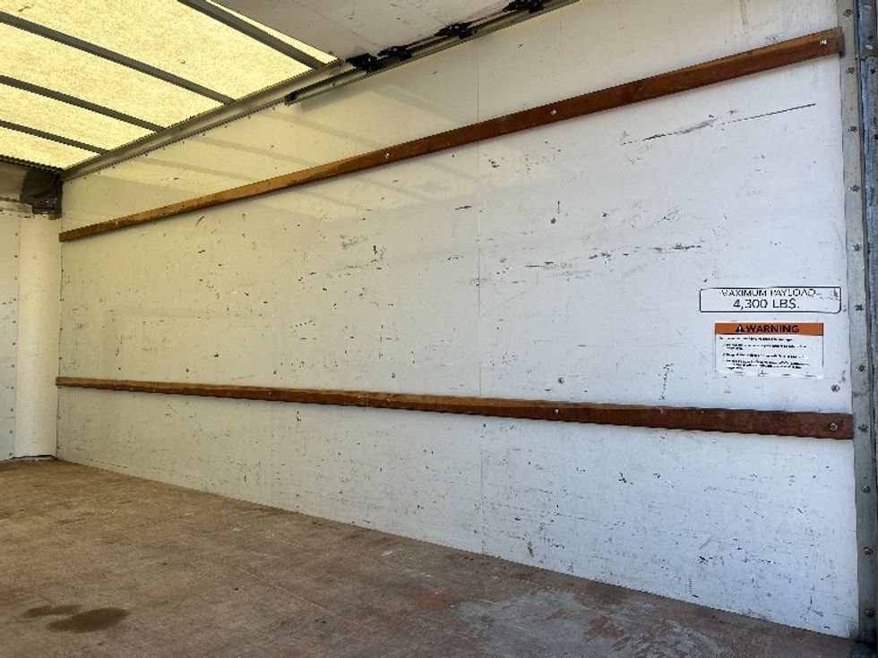 Light Duty Box Truck-Light and Medium Duty Trucks-Ford-2022-E350-Oklahoma City-OK-128,524\n\t\tmiles-$ 23,250 - Image 12