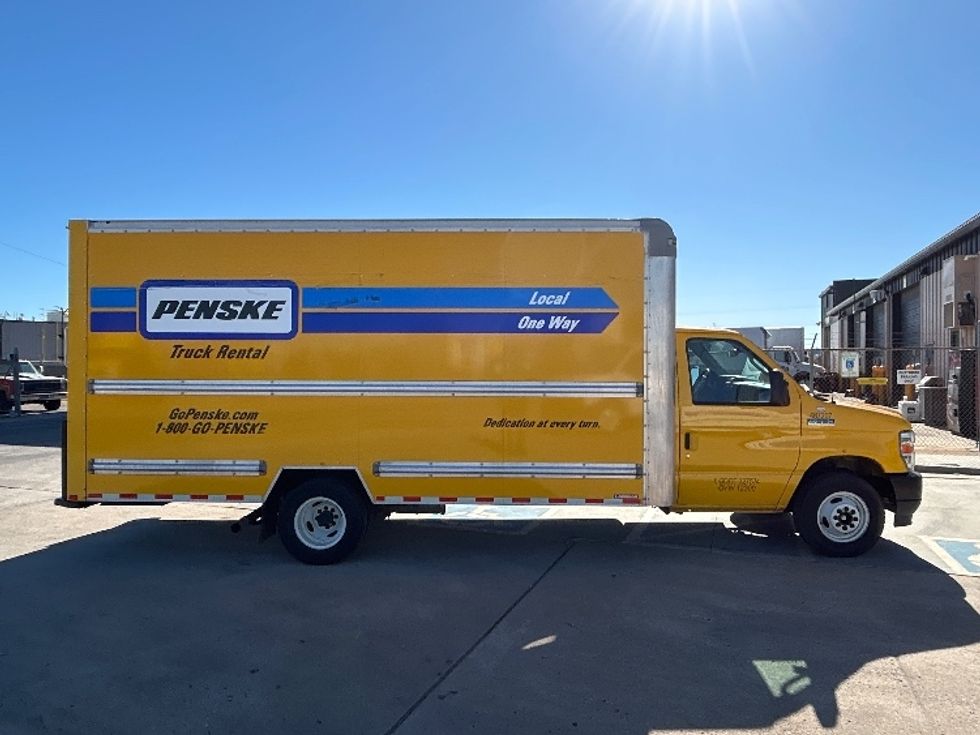 Light Duty Box Truck-Light and Medium Duty Trucks-Ford-2022-E350-Oklahoma City-OK-128,524\n\t\tmiles-$ 23,250 - Image 15