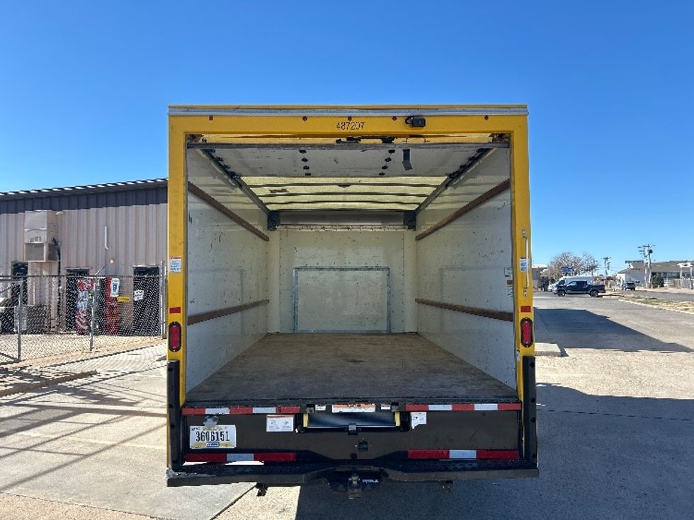 Light Duty Box Truck-Light and Medium Duty Trucks-Ford-2022-E350-Oklahoma City-OK-128,524\n\t\tmiles-$ 23,250 - Image 8
