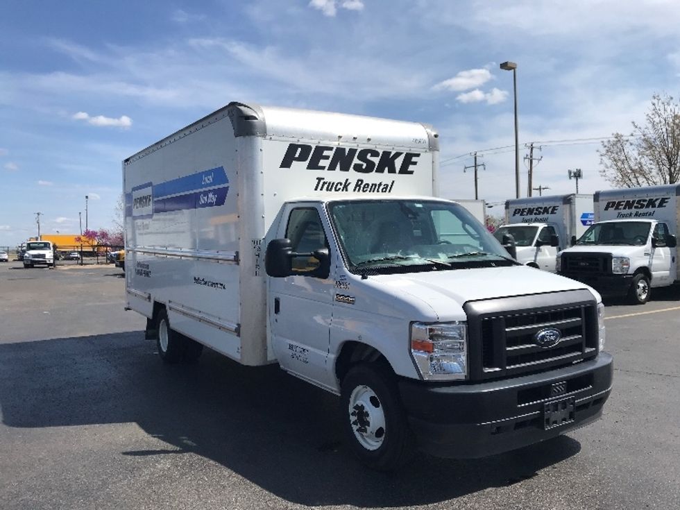 Light Duty Box Truck-Light and Medium Duty Trucks-Ford-2022-E350-Oklahoma City-OK-80,908\n\t\tmiles-$ 34,000 - Image 1