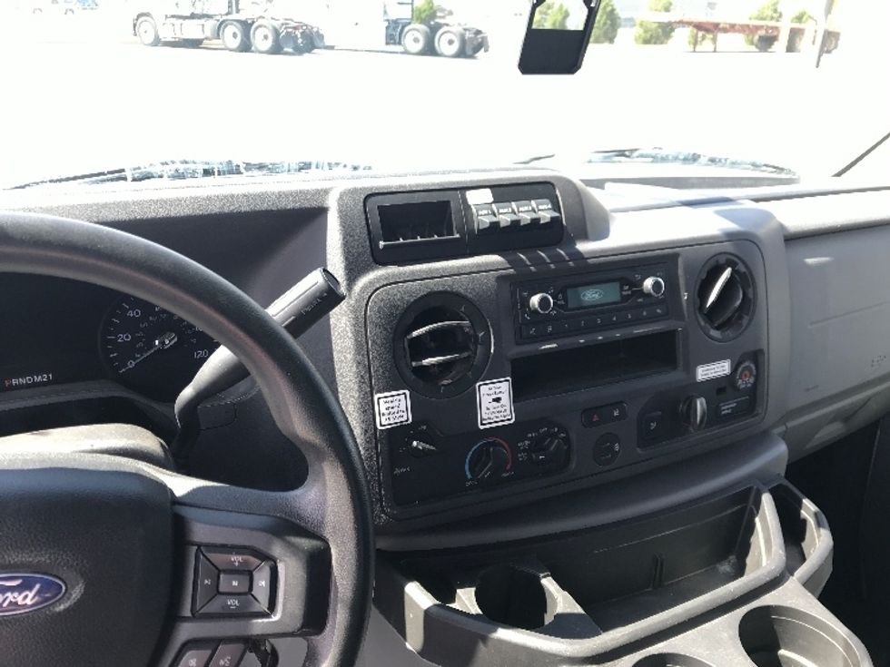 Light Duty Box Truck-Light and Medium Duty Trucks-Ford-2022-E350-Oklahoma City-OK-80,908\n\t\tmiles-$ 34,000 - Image 18