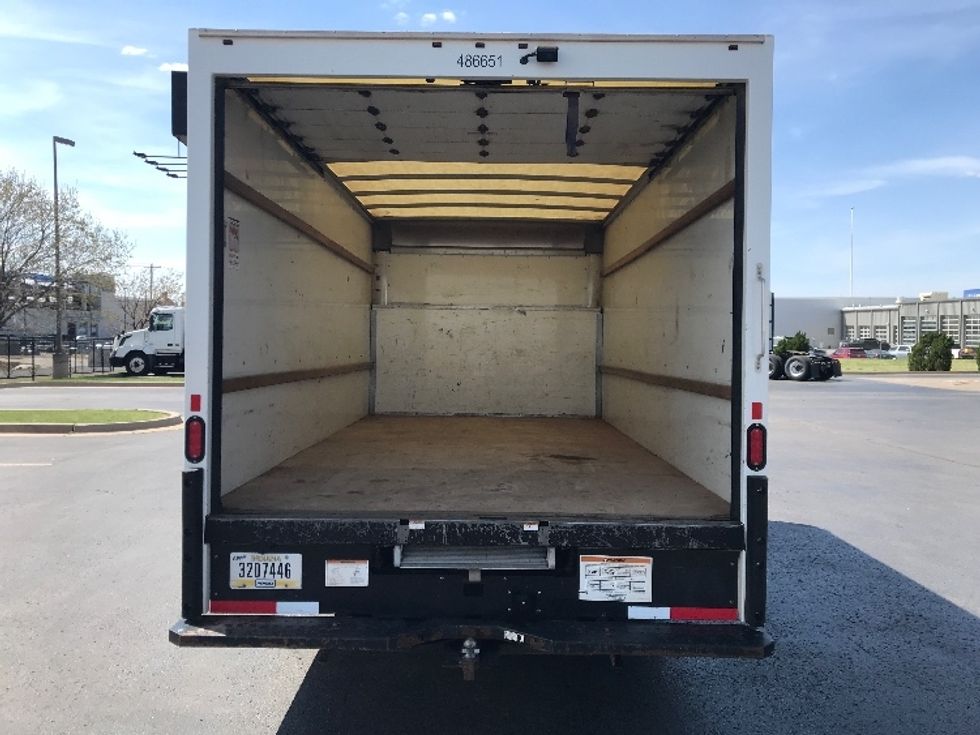 Light Duty Box Truck-Light and Medium Duty Trucks-Ford-2022-E350-Oklahoma City-OK-80,908\n\t\tmiles-$ 34,000 - Image 8