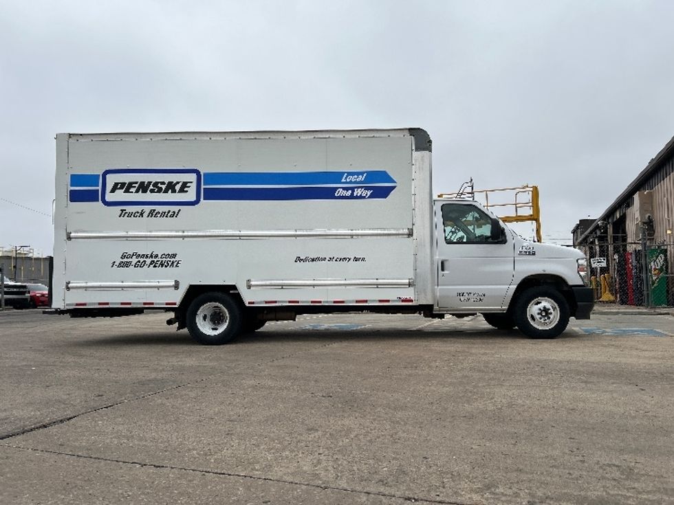 Light Duty Box Truck-Light and Medium Duty Trucks-Ford-2022-E350-Oklahoma City-OK-86,837\n\t\tmiles-$ 35,000 - Image 15