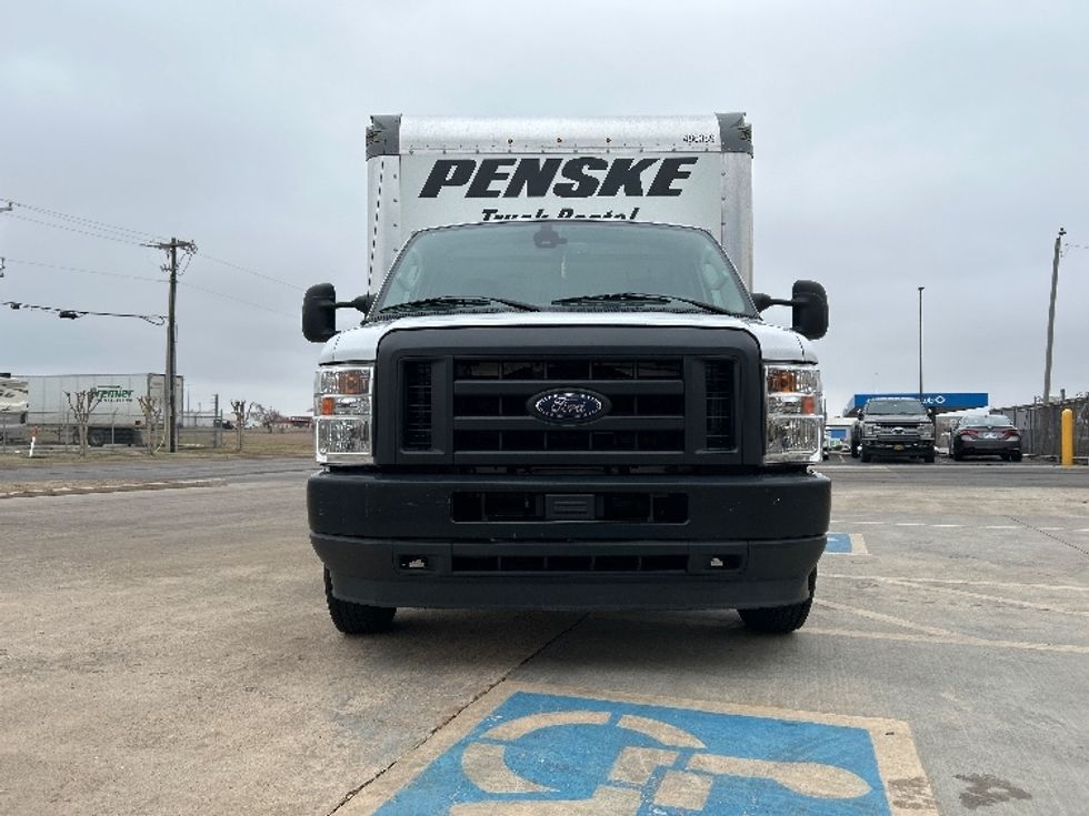 Light Duty Box Truck-Light and Medium Duty Trucks-Ford-2022-E350-Oklahoma City-OK-86,837\n\t\tmiles-$ 35,000 - Image 2