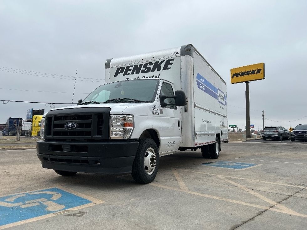 Light Duty Box Truck-Light and Medium Duty Trucks-Ford-2022-E350-Oklahoma City-OK-86,837\n\t\tmiles-$ 35,000 - Image 3