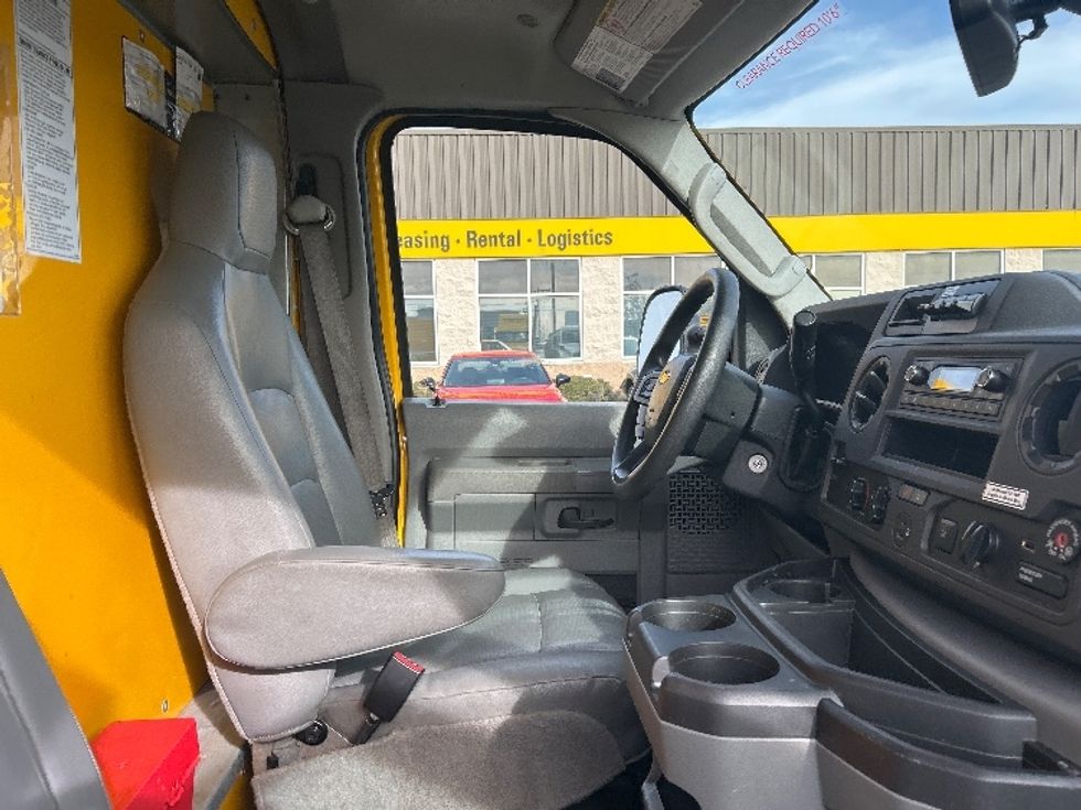 Light Duty Box Truck-Light and Medium Duty Trucks-Ford-2022-E350-Oklahoma City-OK-90,153\n\t\tmiles-$ 28,500 - Image 19