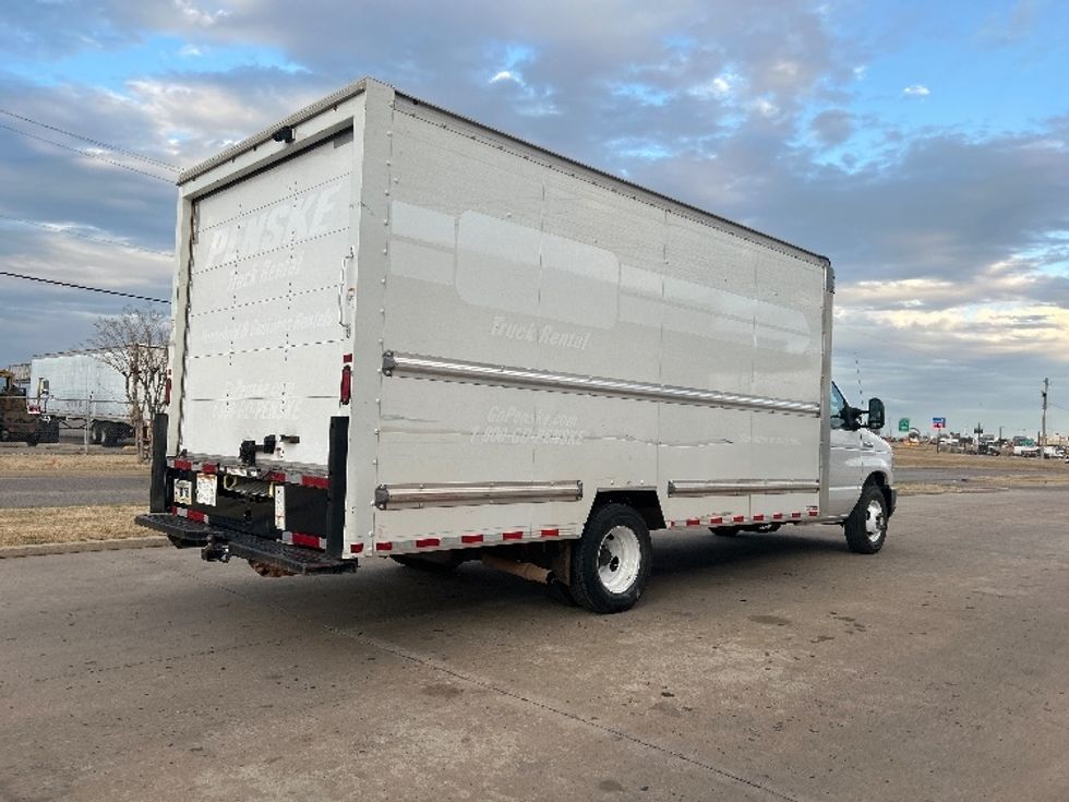 Light Duty Box Truck-Light and Medium Duty Trucks-Ford-2022-E350-Oklahoma City-OK-93,307\n\t\tmiles-$ 31,500 - Image 12