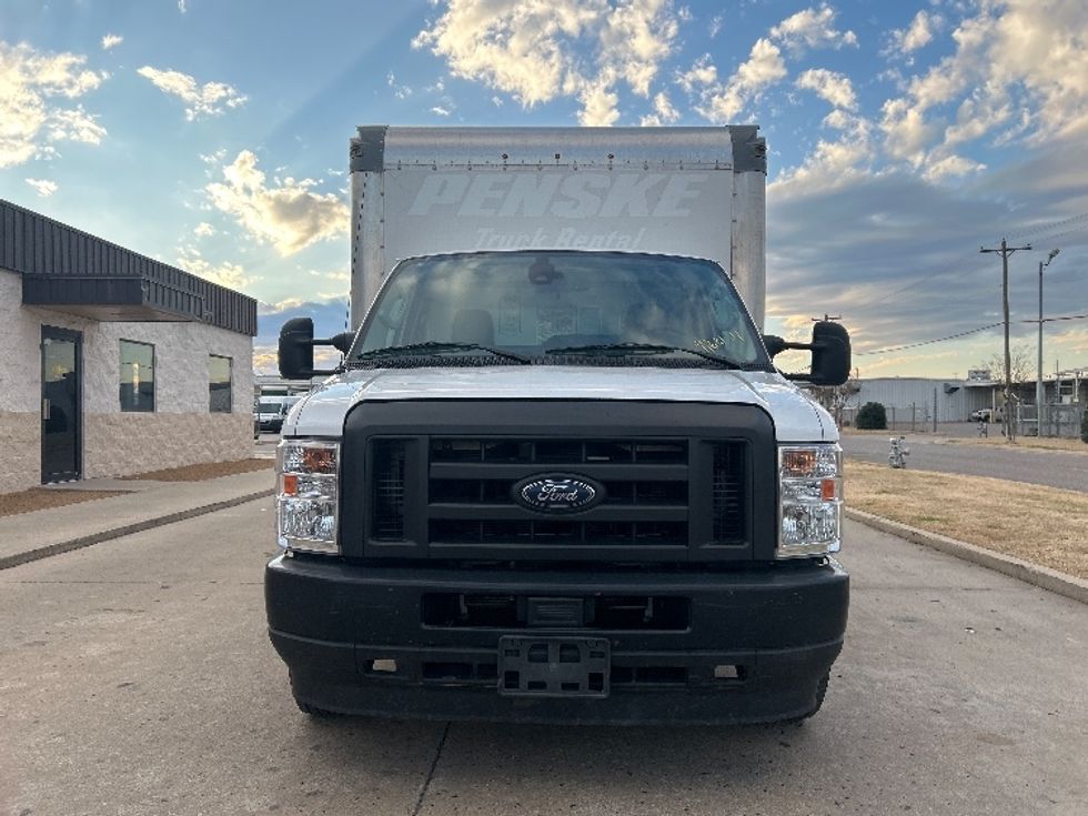 Light Duty Box Truck-Light and Medium Duty Trucks-Ford-2022-E350-Oklahoma City-OK-93,307\n\t\tmiles-$ 31,500 - Image 2