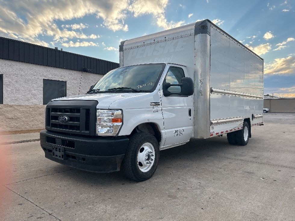 Light Duty Box Truck-Light and Medium Duty Trucks-Ford-2022-E350-Oklahoma City-OK-93,307\n\t\tmiles-$ 31,500 - Image 3