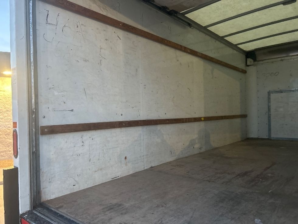 Light Duty Box Truck-Light and Medium Duty Trucks-Ford-2022-E350-Oklahoma City-OK-94,206\n\t\tmiles-$ 31,500 - Image 11