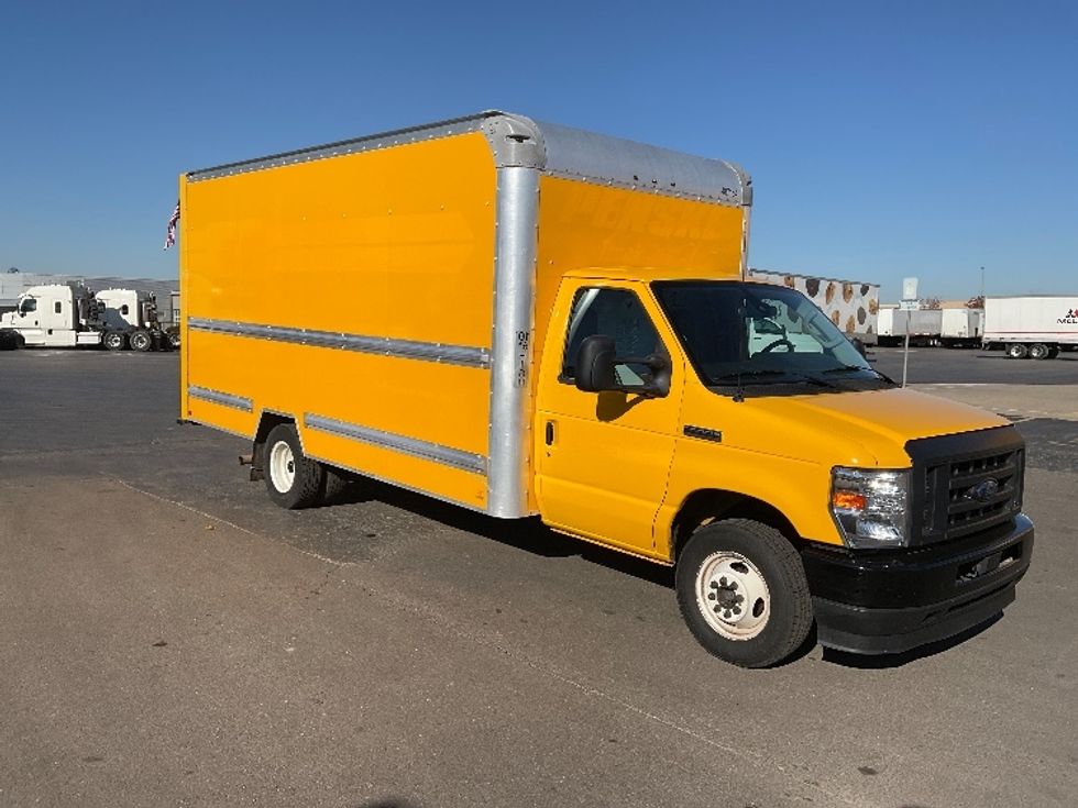 Light Duty Box Truck-Light and Medium Duty Trucks-Ford-2022-E350-Oklahoma City-OK-95,058\n\t\tmiles-$ 28,500 - Image 1