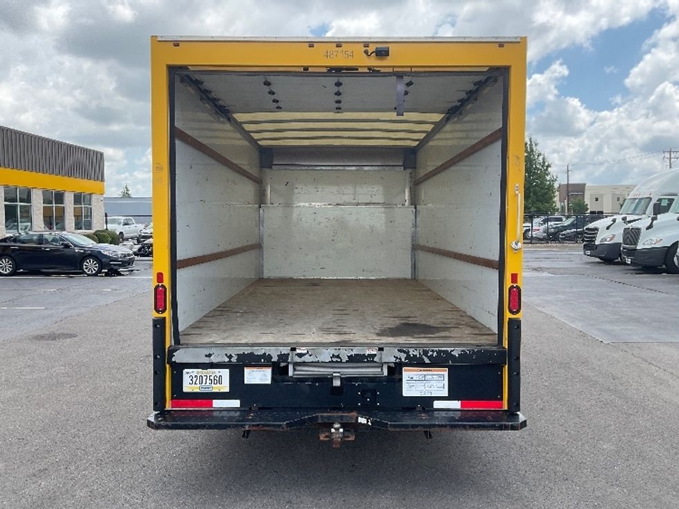 Light Duty Box Truck-Light and Medium Duty Trucks-Ford-2022-E350-Oklahoma City-OK-95,058\n\t\tmiles-$ 28,500 - Image 7