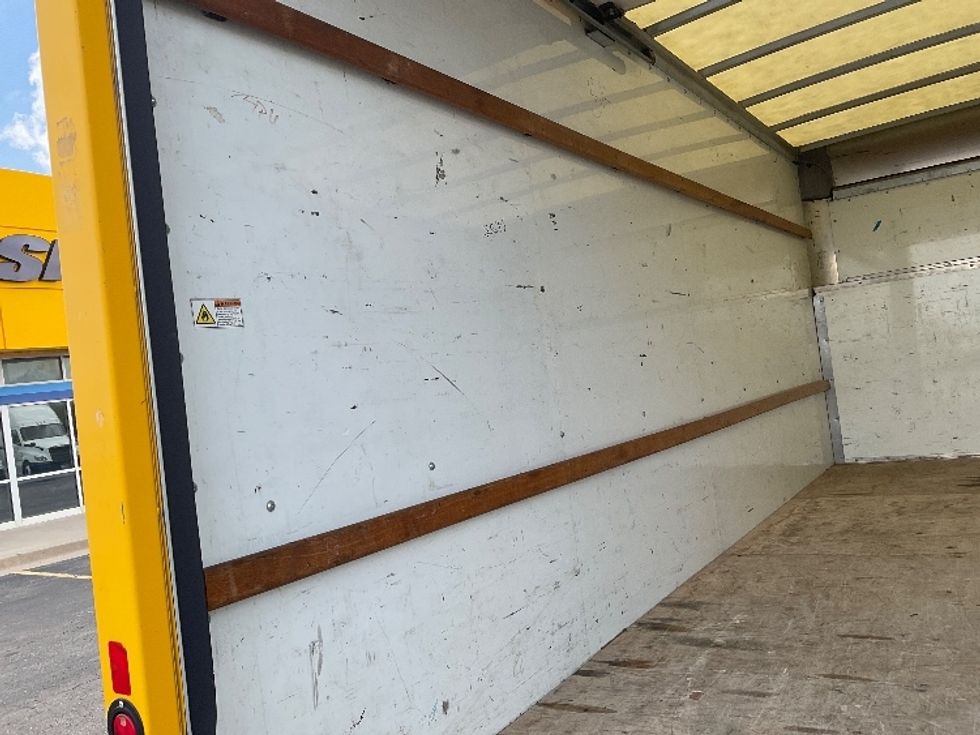 Light Duty Box Truck-Light and Medium Duty Trucks-Ford-2022-E350-Oklahoma City-OK-95,058\n\t\tmiles-$ 28,500 - Image 9