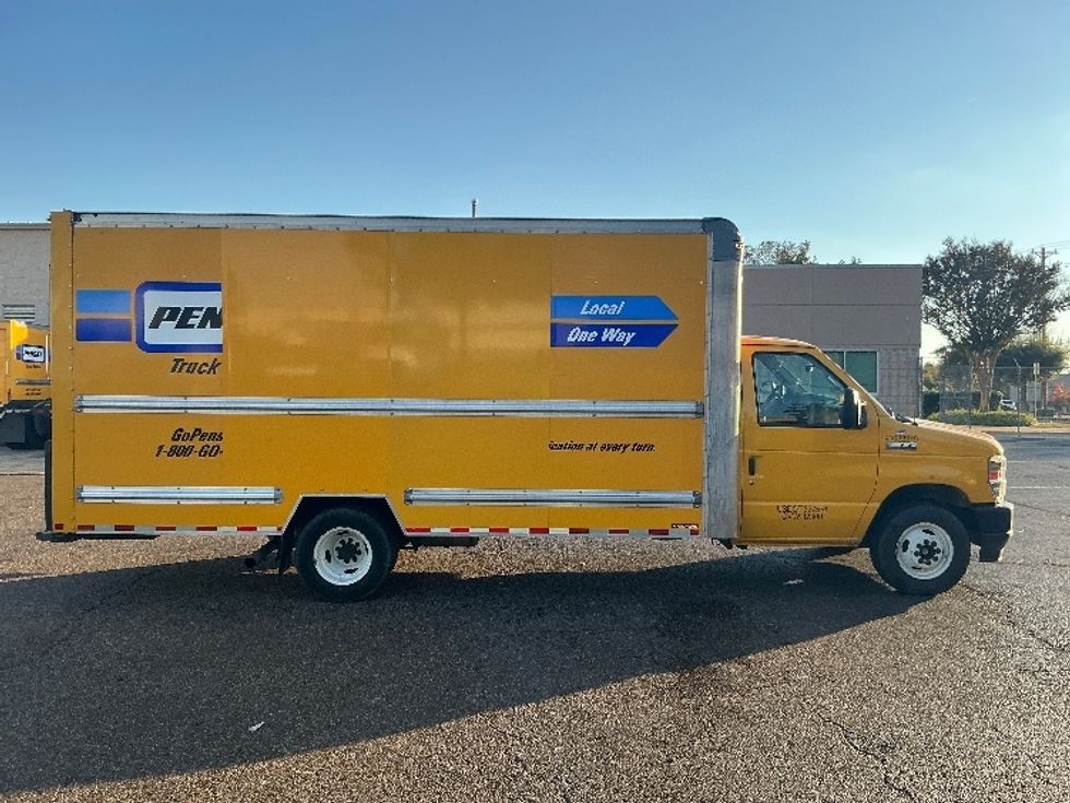 Light Duty Box Truck-Light and Medium Duty Trucks-Ford-2022-E350-Olive Branch-MS-110,145\n\t\tmiles-$ 27,000 - Image 15