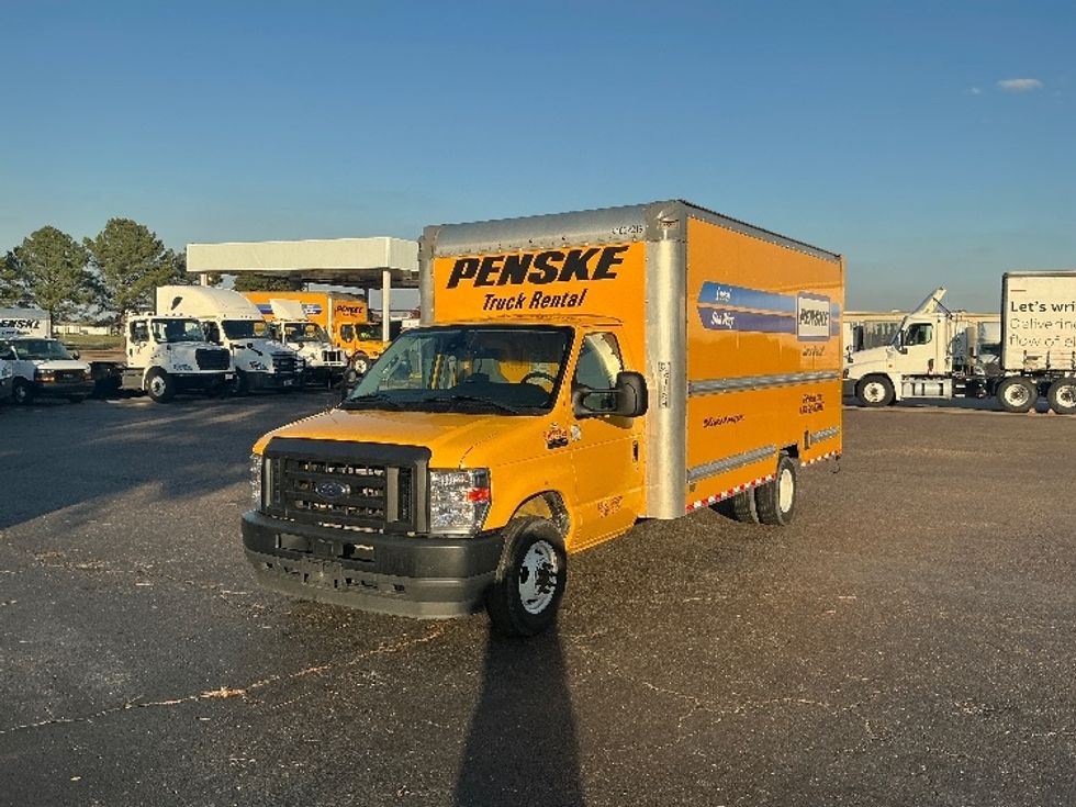 Light Duty Box Truck-Light and Medium Duty Trucks-Ford-2022-E350-Olive Branch-MS-110,145\n\t\tmiles-$ 27,000 - Image 3