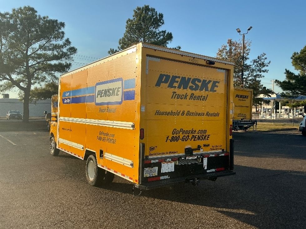 Light Duty Box Truck-Light and Medium Duty Trucks-Ford-2022-E350-Olive Branch-MS-110,145\n\t\tmiles-$ 27,000 - Image 6