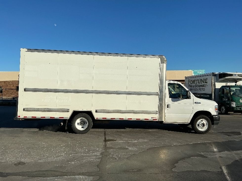 Light Duty Box Truck-Light and Medium Duty Trucks-Ford-2022-E350-Omaha-NE-109,428\n\t\tmiles-$ 29,000 - Image 15