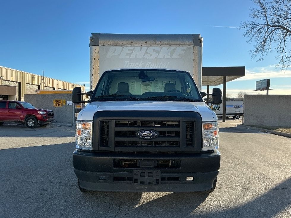 Light Duty Box Truck-Light and Medium Duty Trucks-Ford-2022-E350-Omaha-NE-109,428\n\t\tmiles-$ 29,000 - Image 2