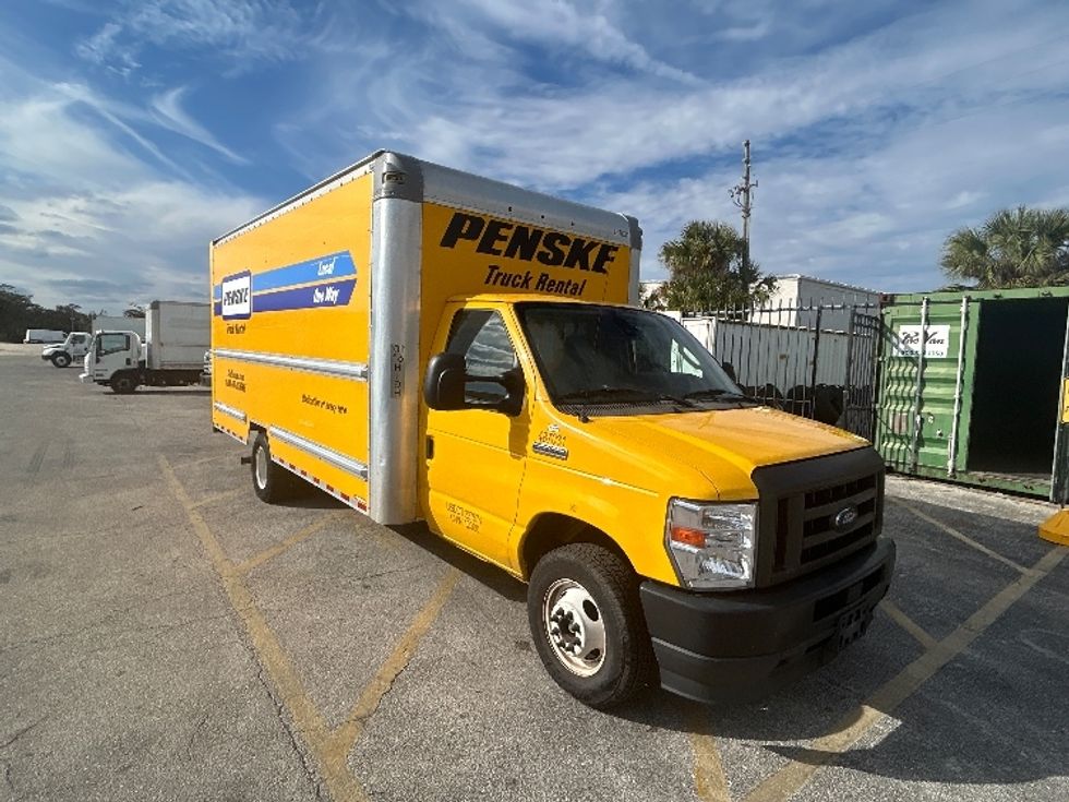 Light Duty Box Truck-Light and Medium Duty Trucks-Ford-2022-E350-Orlando-FL-101,773\n\t\tmiles-$ 28,750 - Image 1
