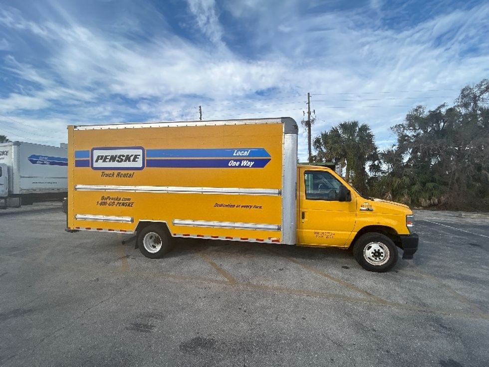 Light Duty Box Truck-Light and Medium Duty Trucks-Ford-2022-E350-Orlando-FL-101,773\n\t\tmiles-$ 28,750 - Image 15