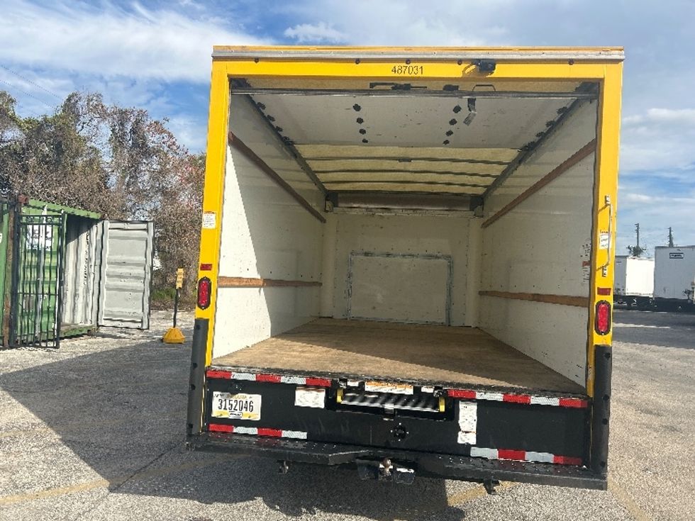 Light Duty Box Truck-Light and Medium Duty Trucks-Ford-2022-E350-Orlando-FL-101,773\n\t\tmiles-$ 28,750 - Image 8