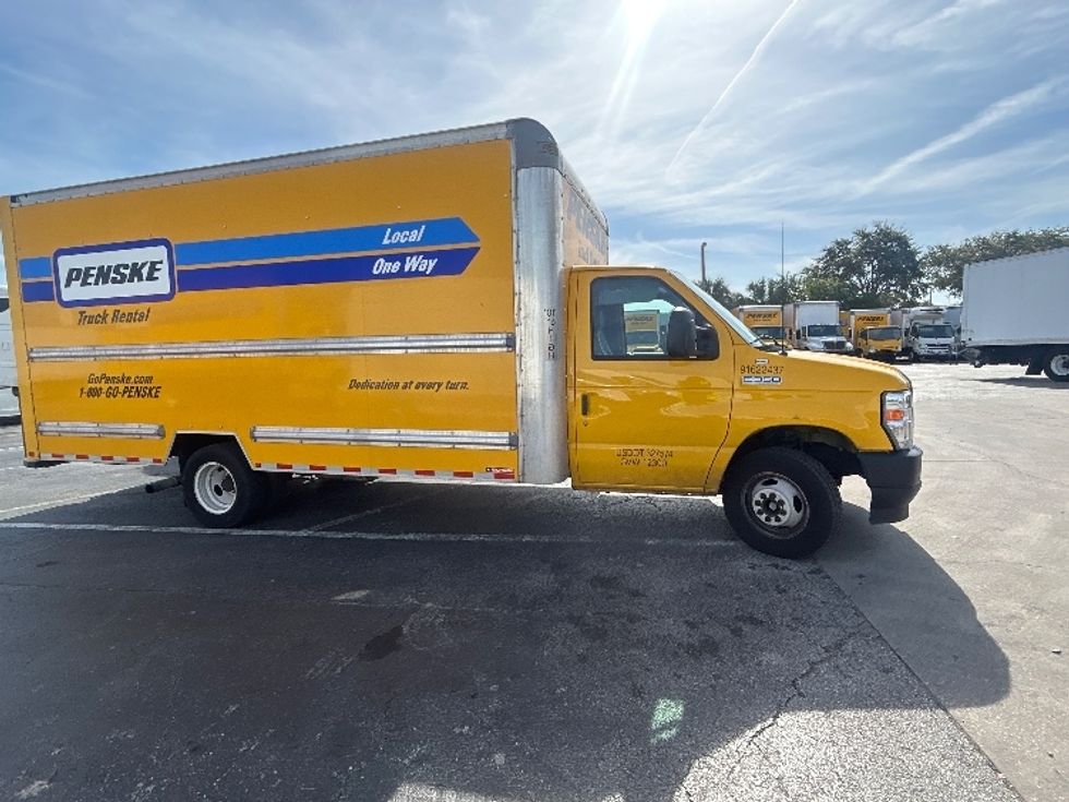 Light Duty Box Truck-Light and Medium Duty Trucks-Ford-2022-E350-Orlando-FL-94,316\n\t\tmiles-$ 29,750 - Image 15