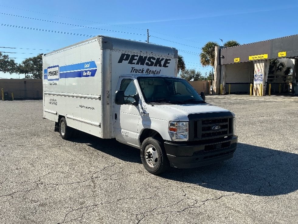 Light Duty Box Truck-Light and Medium Duty Trucks-Ford-2022-E350-Orlando-FL-98,790\n\t\tmiles-$ 32,500 - Image 1